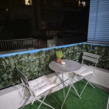 En Bord De Apartment